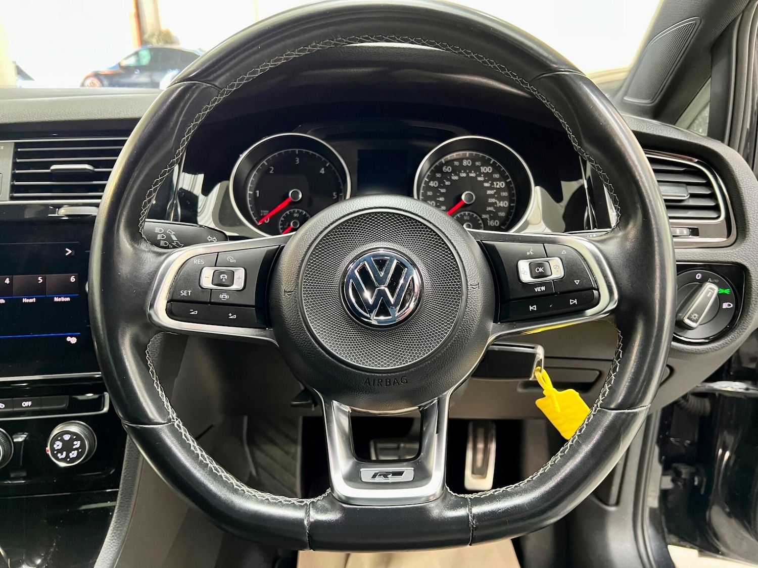 Used Volkswagen Golf 2019 for sale - 77925060: Photo 24