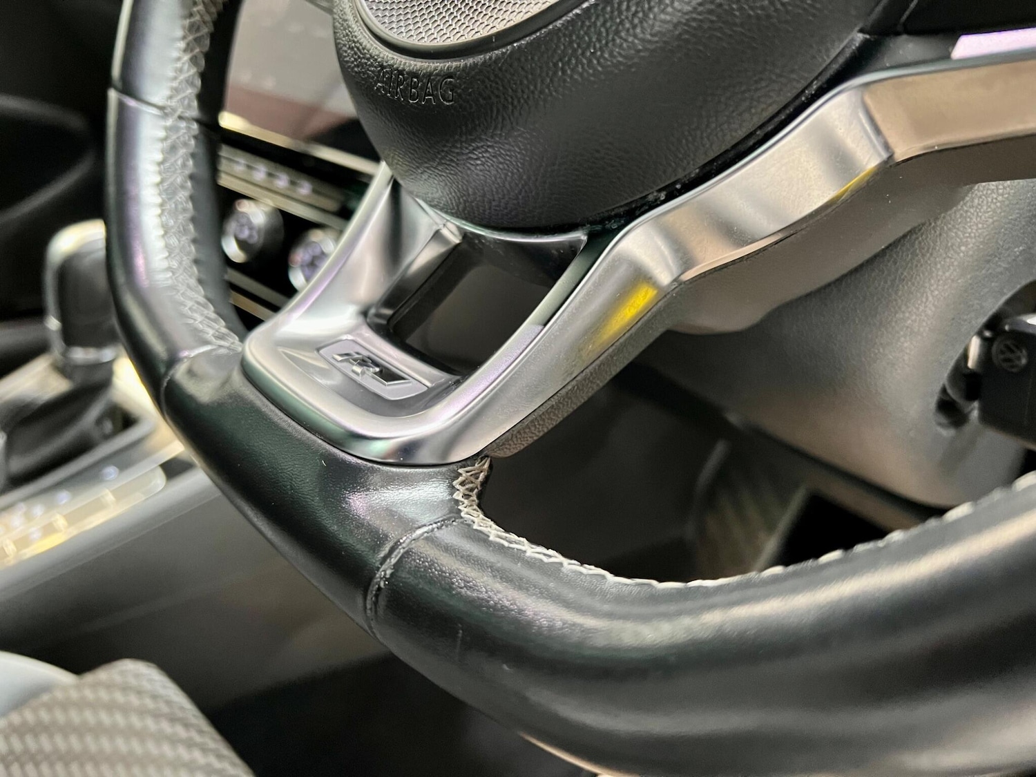 Used Volkswagen Golf 2019 for sale - 77925060: Photo 31