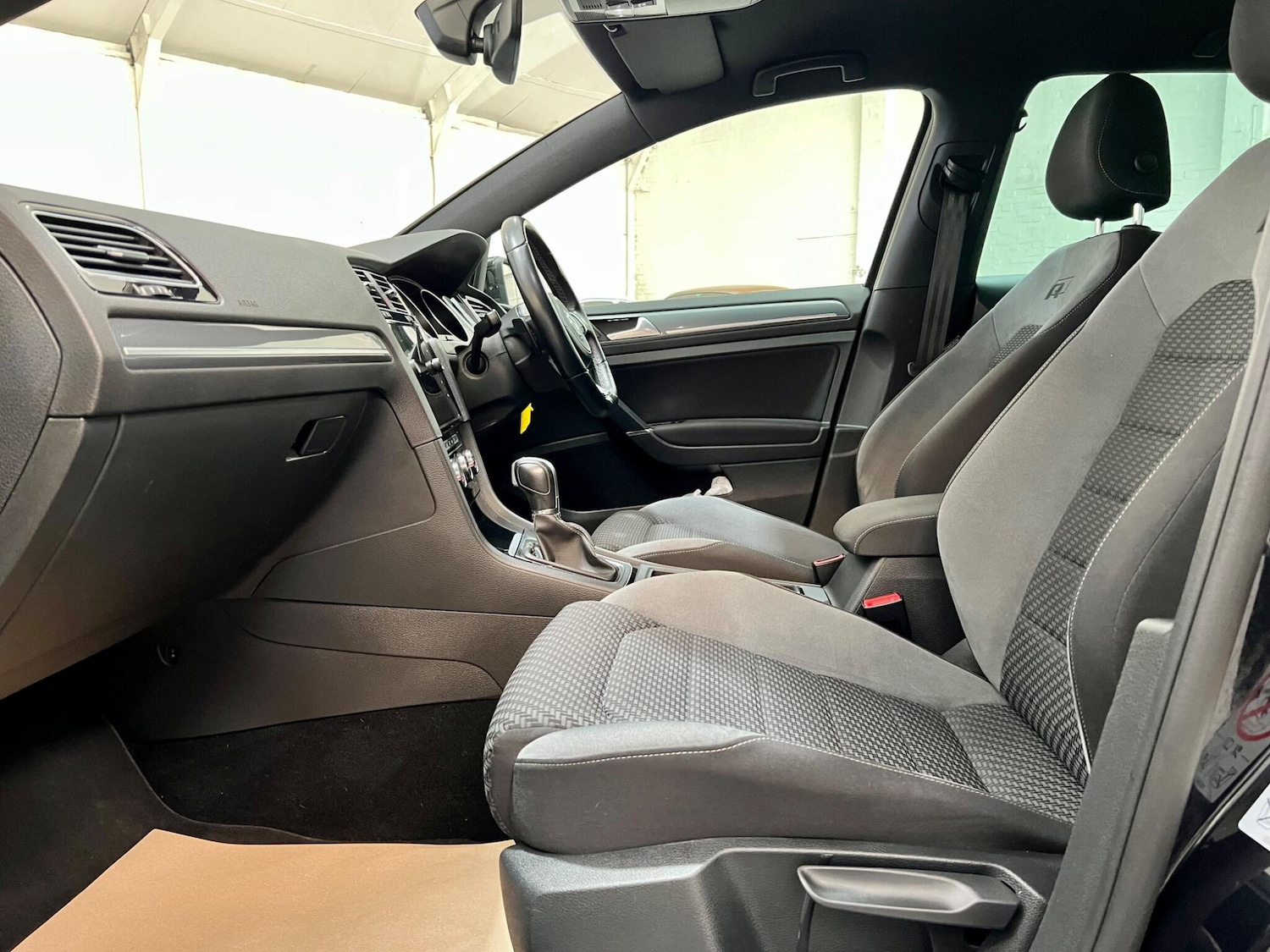 Used Volkswagen Golf 2019 for sale - 77925060: Photo 67