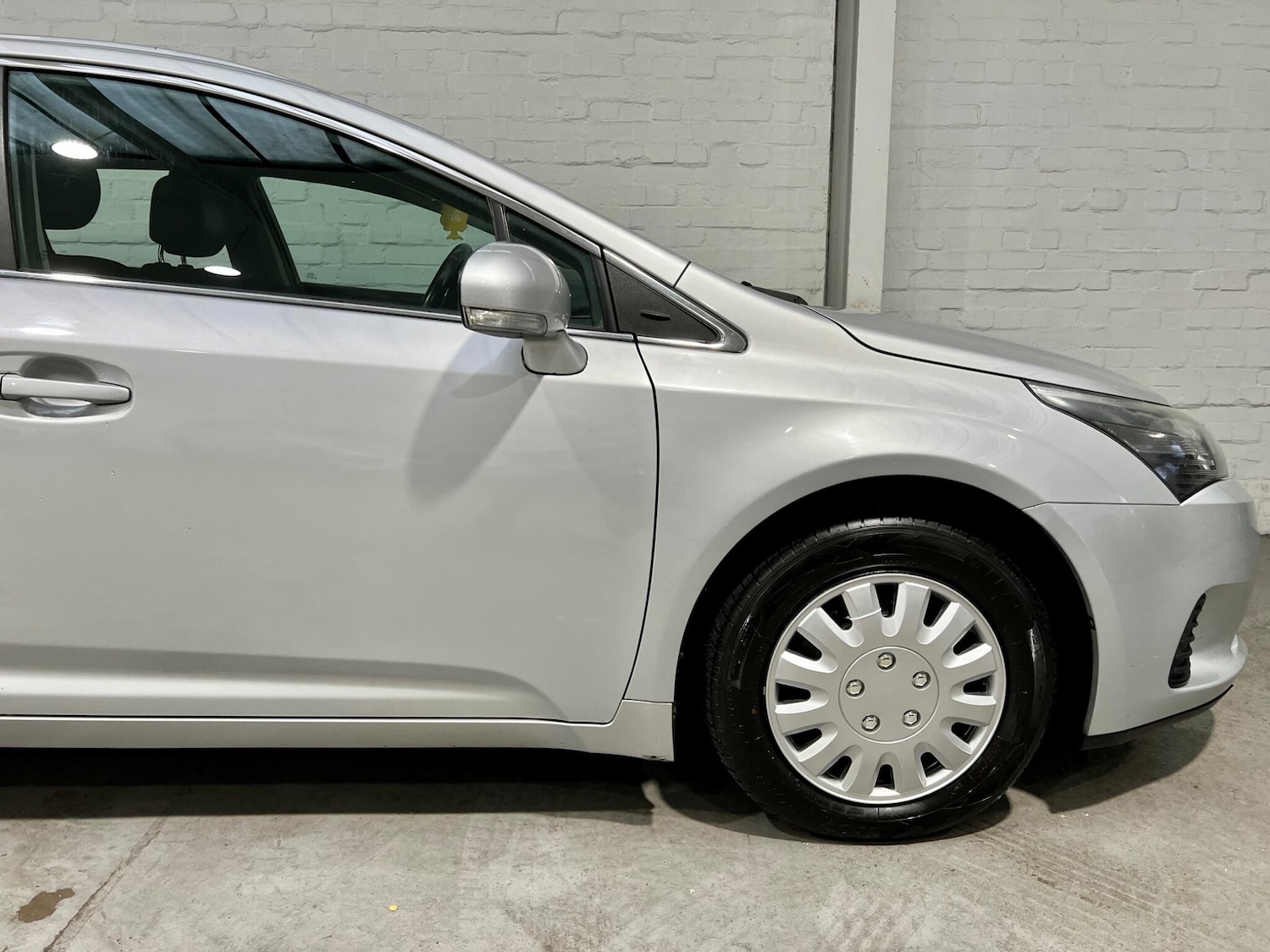 Used Toyota Avensis 2012 for sale - 77468285: Photo 12