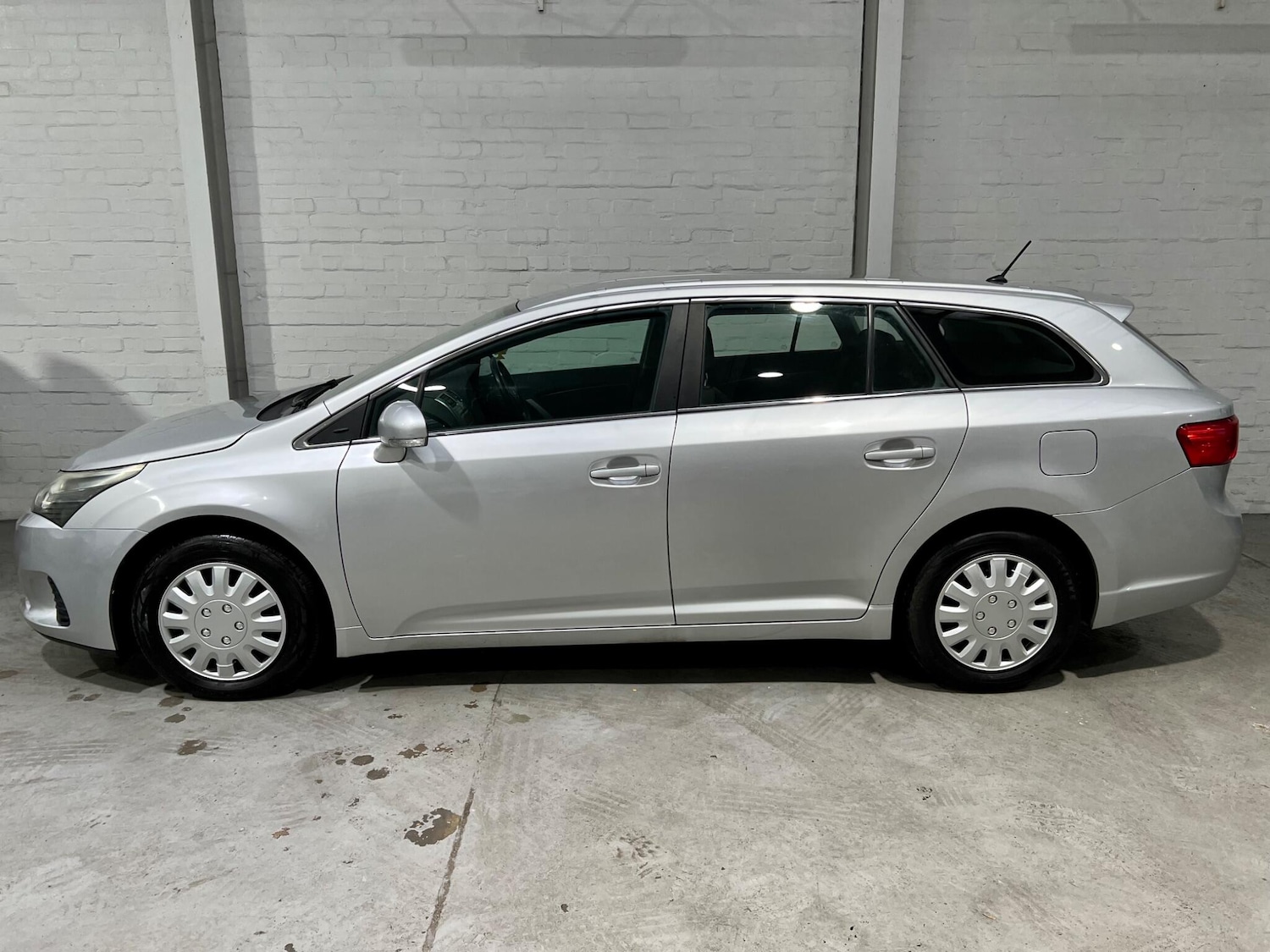 Used Toyota Avensis 2012 for sale - 77468285: Photo 15