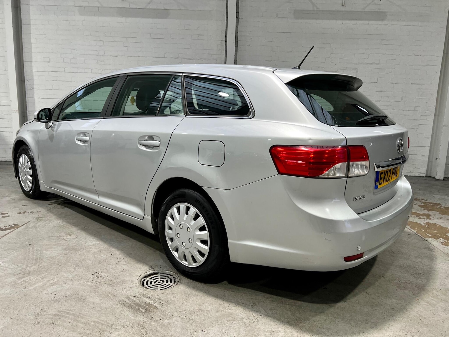 Used Toyota Avensis 2012 for sale - 77468285: Photo 18