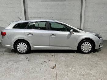 Used Toyota Avensis 2012 for sale - 77468285: Photo