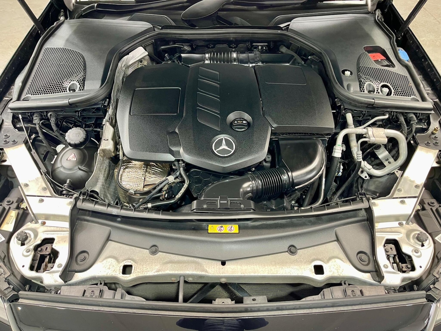 Used Mercedes-Benz E Class 2018 for sale - 77549319: Photo 59