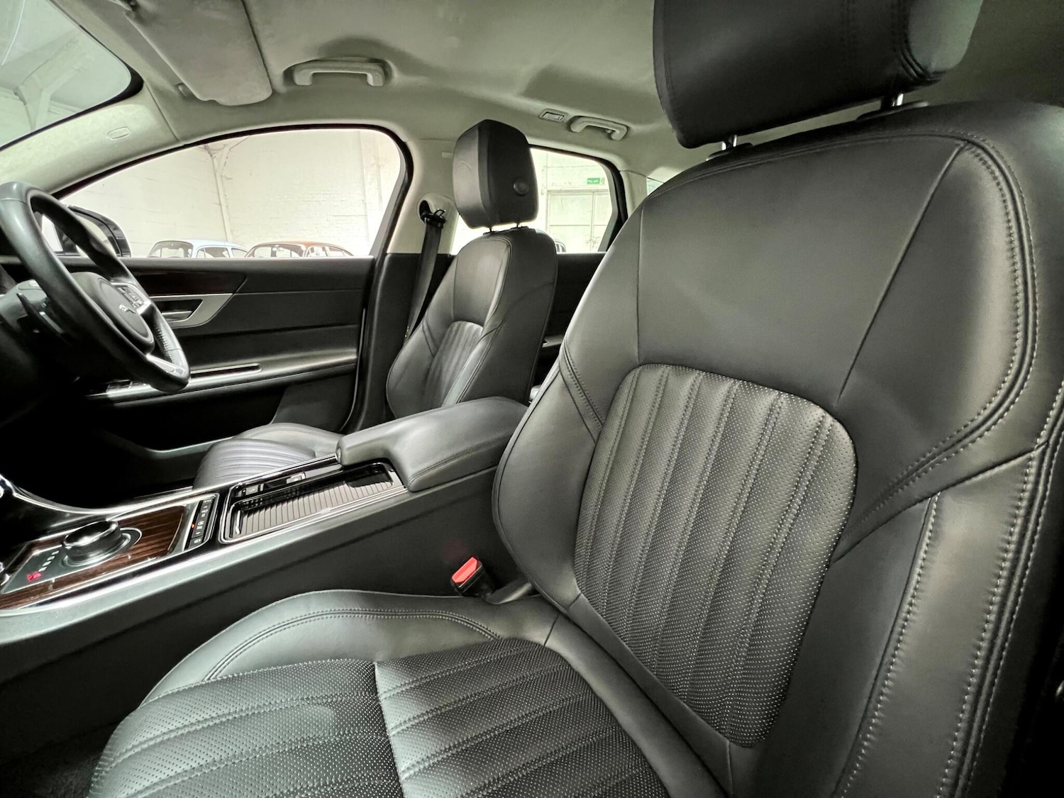 Used Jaguar XF 2020 for sale - 76136023: Photo 3