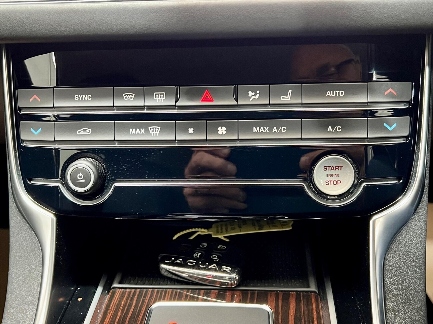 Used Jaguar XF 2020 for sale - 76136023: Photo 32
