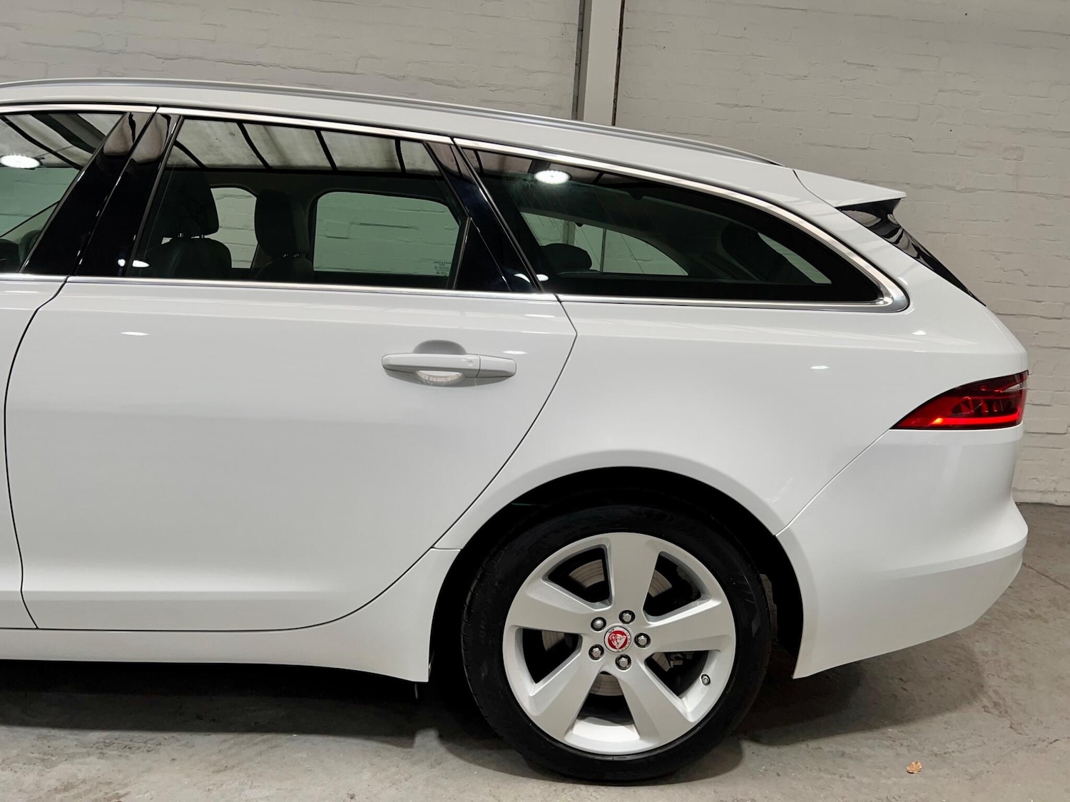 Used Jaguar XF 2020 for sale - 76136023: Photo 42