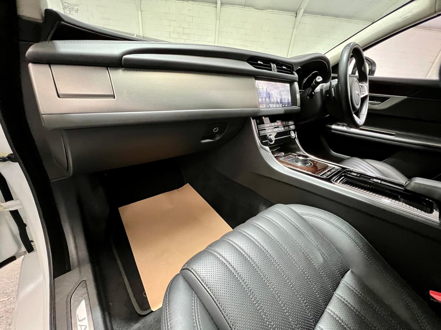 Used Jaguar XF 2020 for sale - 76136023: Photo 50