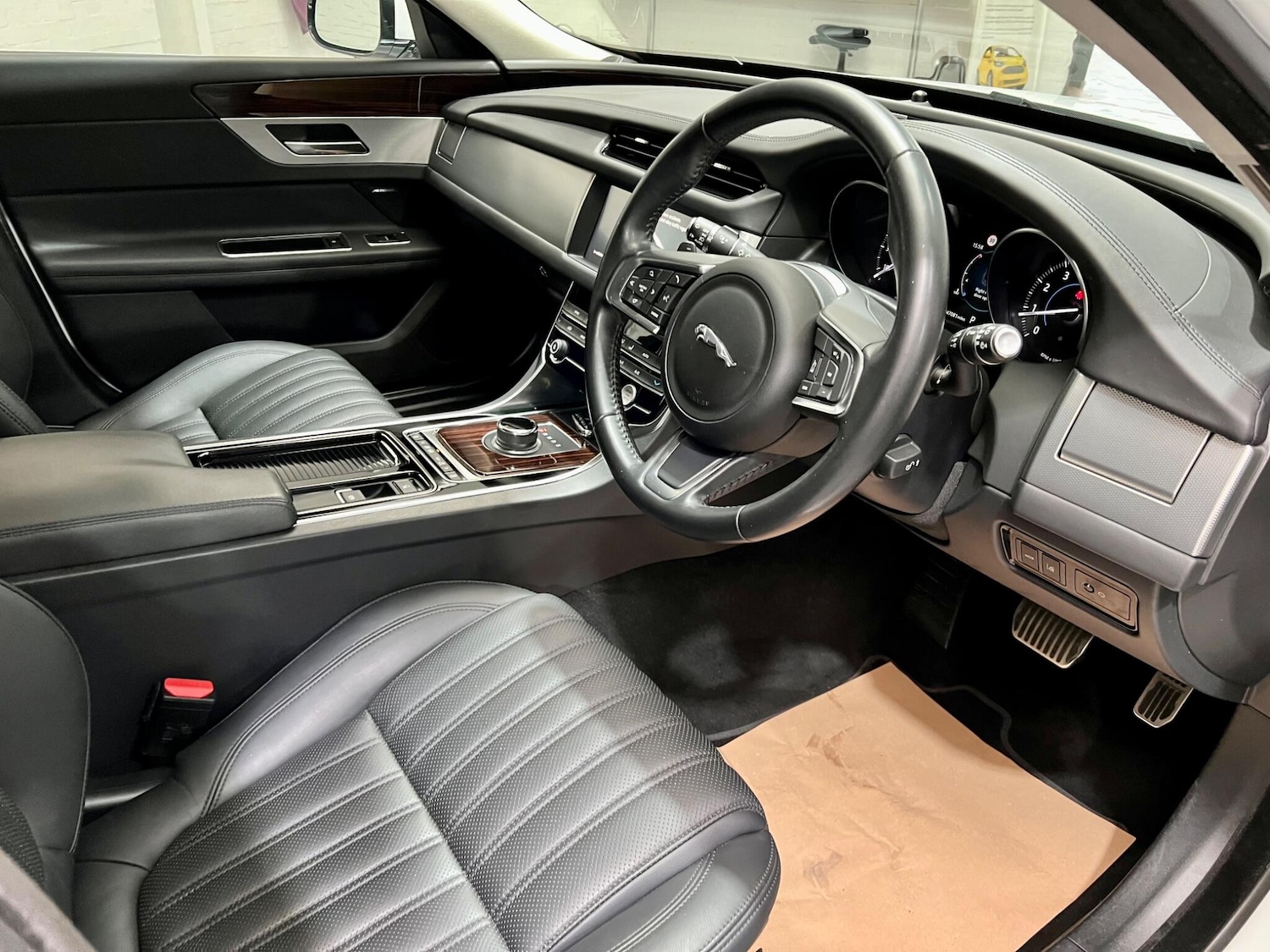 Used Jaguar XF 2020 for sale - 76136023: Photo 57