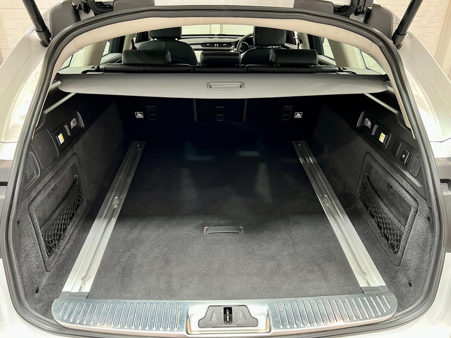 Used Jaguar XF 2020 for sale - 76136023: Photo 63