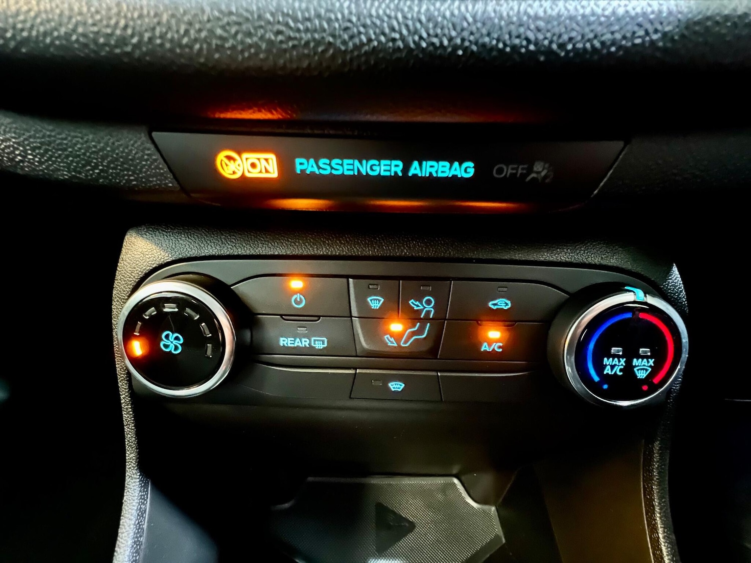 Used Ford Fiesta 2017 for sale - 76592738: Photo 33