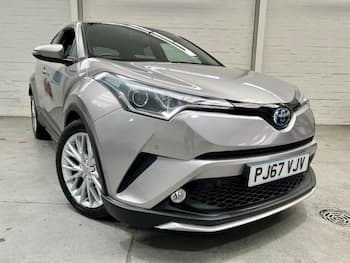 Used Toyota C-HR 2017 for sale - 79780801: Photo
