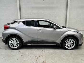 Used Toyota C-HR 2017 for sale - 79780801: Photo