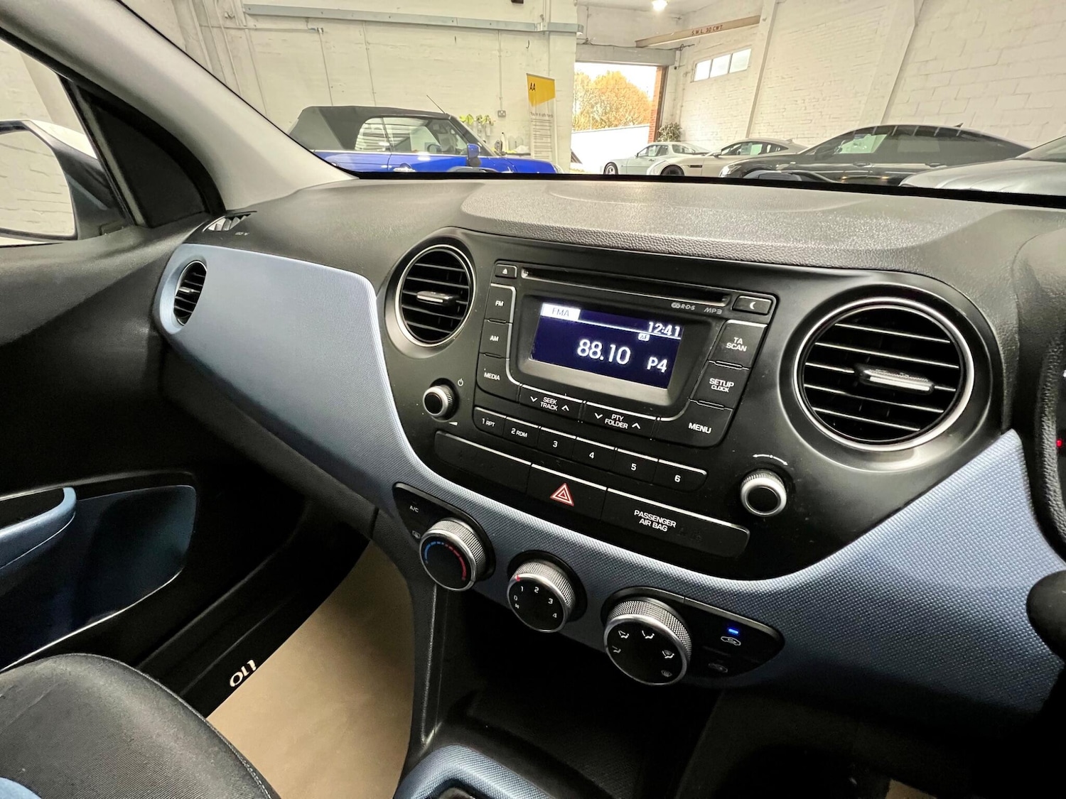 Used Hyundai i10 for sale - 76994949: Photo 29