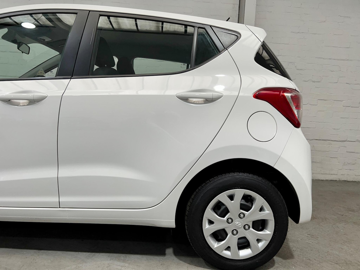 Used Hyundai i10 for sale - 76994949: Photo 39