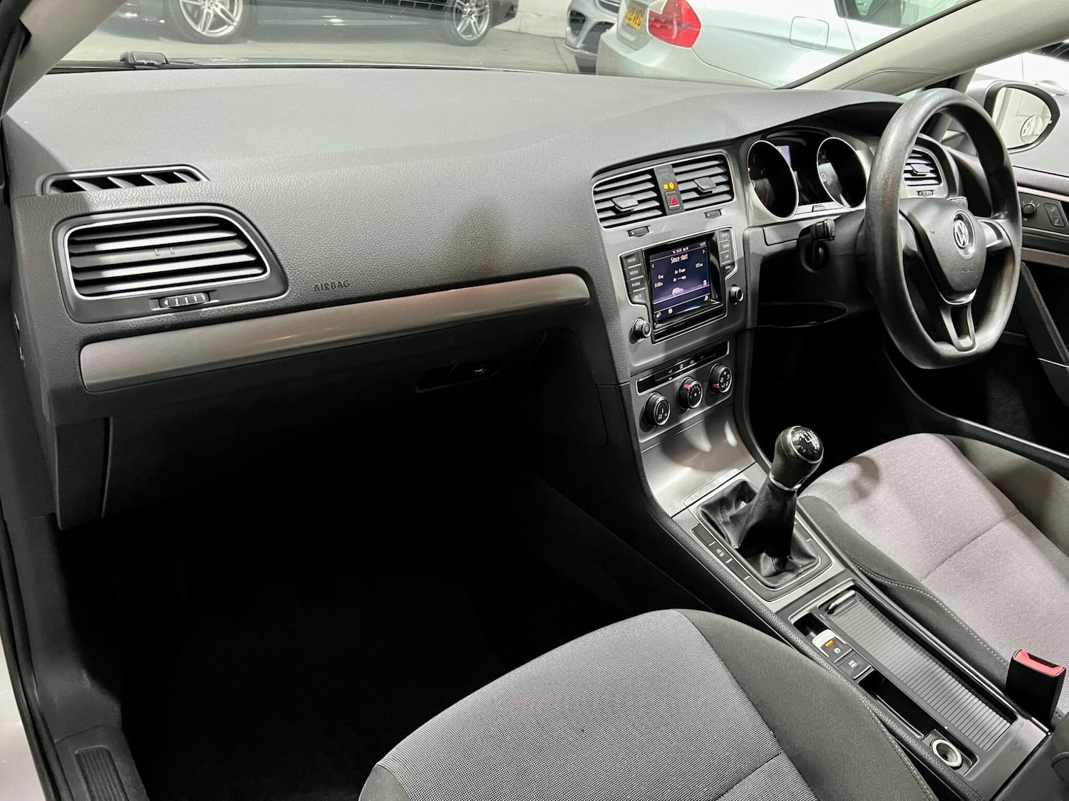 Used Volkswagen Golf 2013 for sale - 77633317: Photo 24