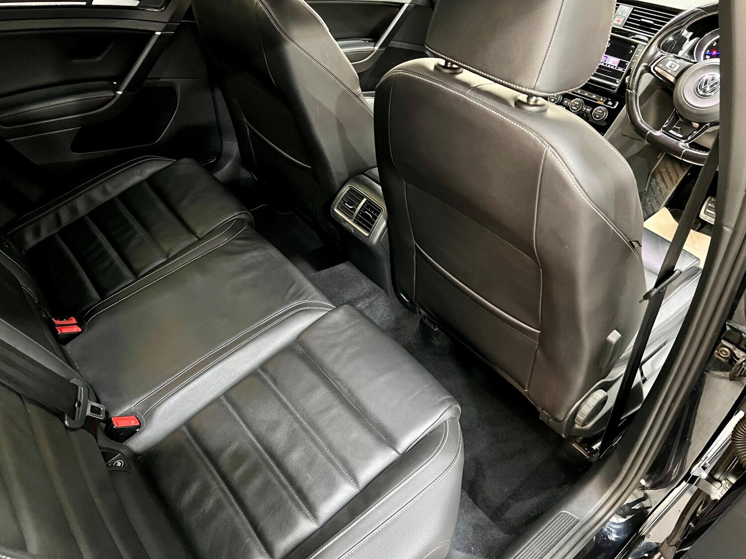 Used Volkswagen Golf 2017 for sale - 77016365: Photo 63