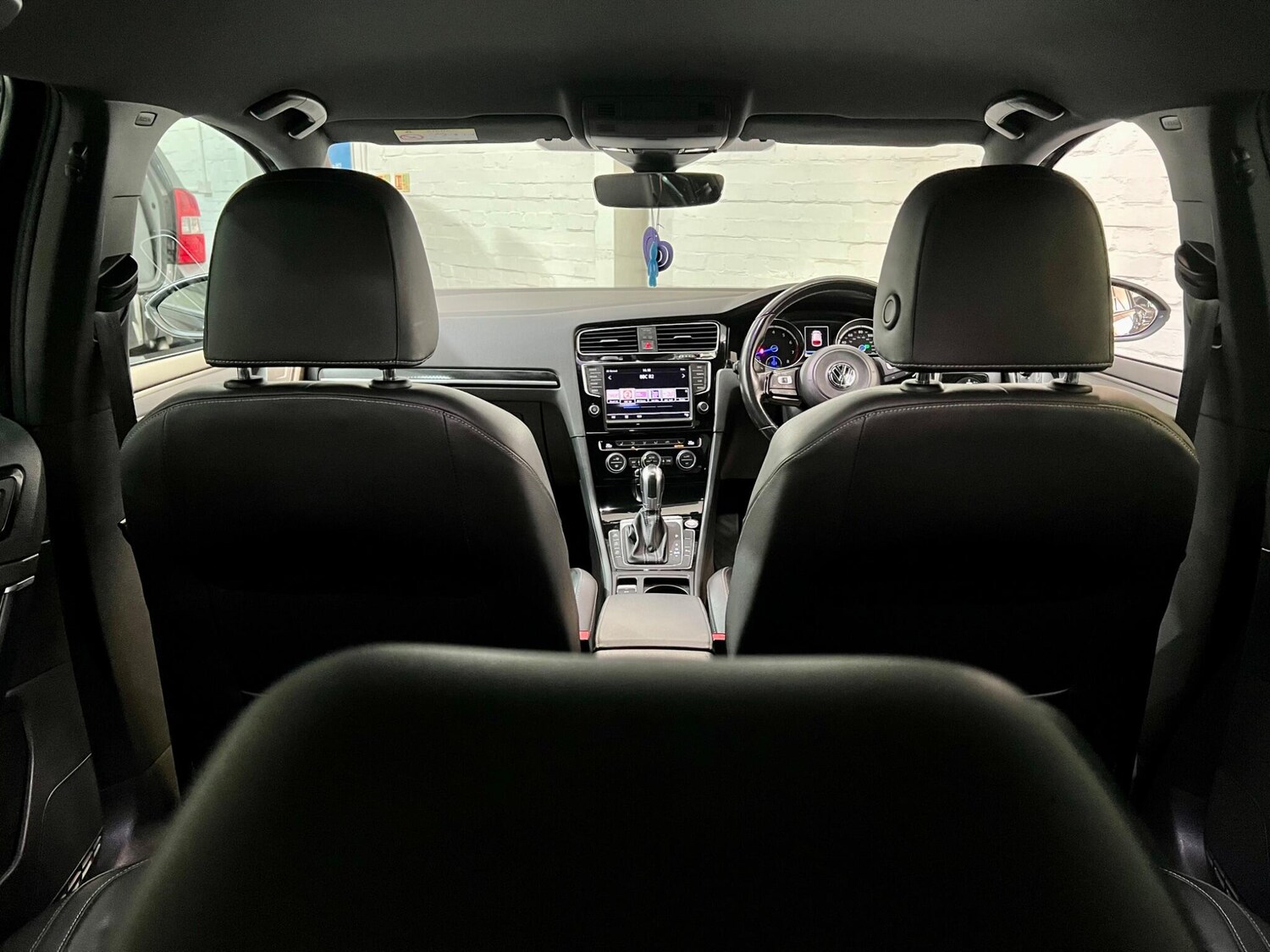 Used Volkswagen Golf 2017 for sale - 77016365: Photo 65