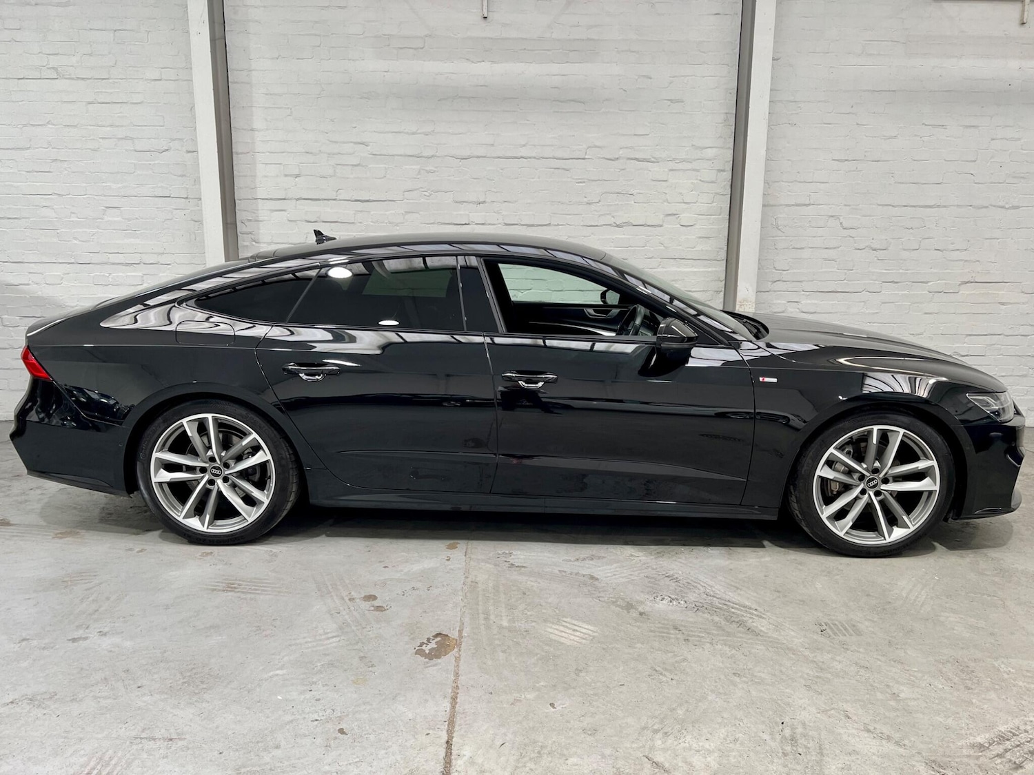 Used Audi A7 2022 for sale - 76349285: Photo 2