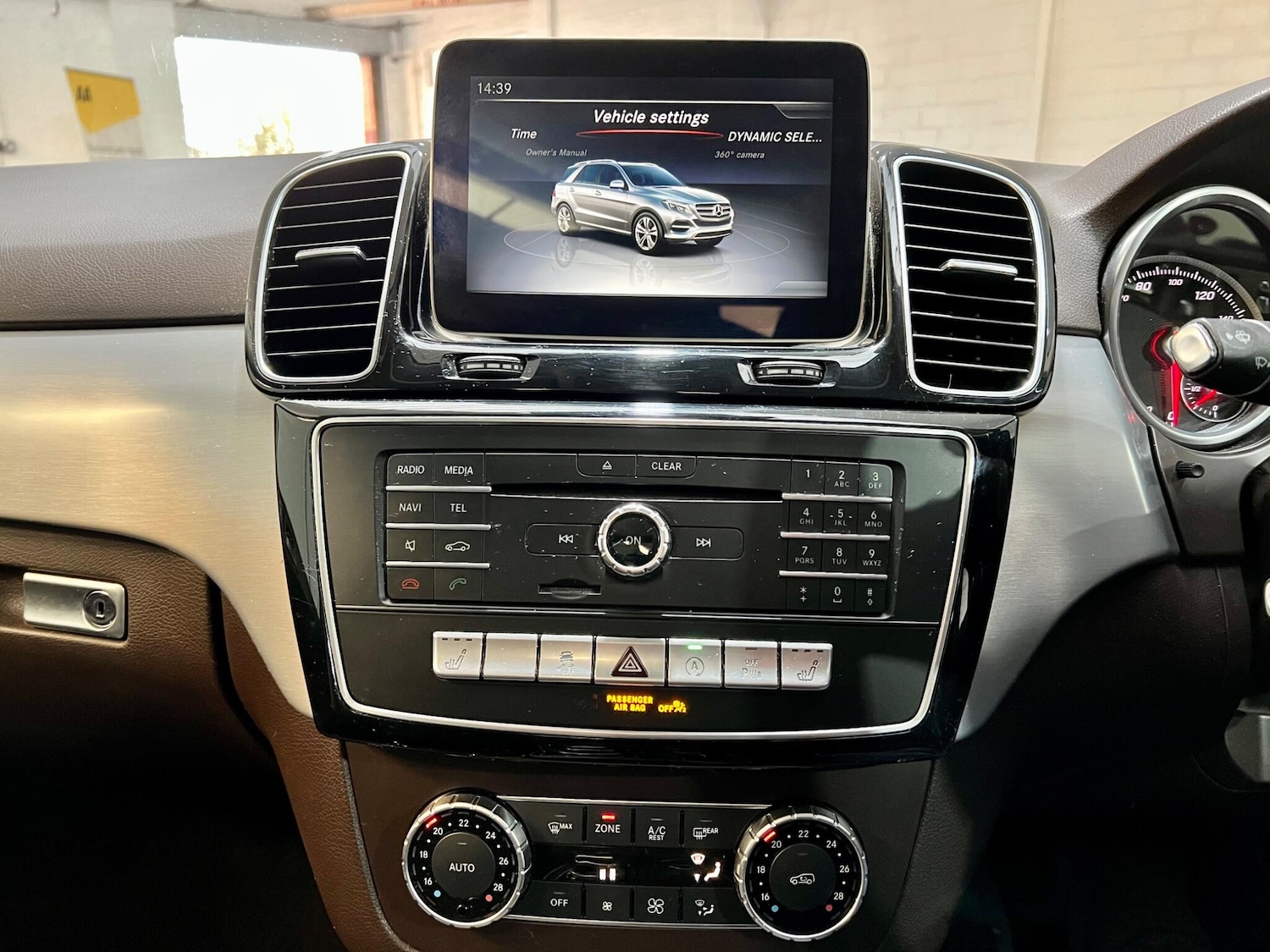 Used Mercedes-Benz GLE 2017 for sale - 77016767: Photo 49