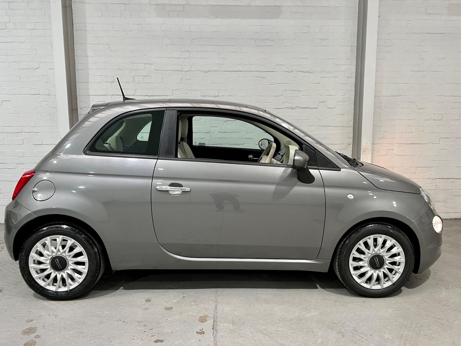 Used Fiat 500 2021 for sale - 77892287: Photo 2