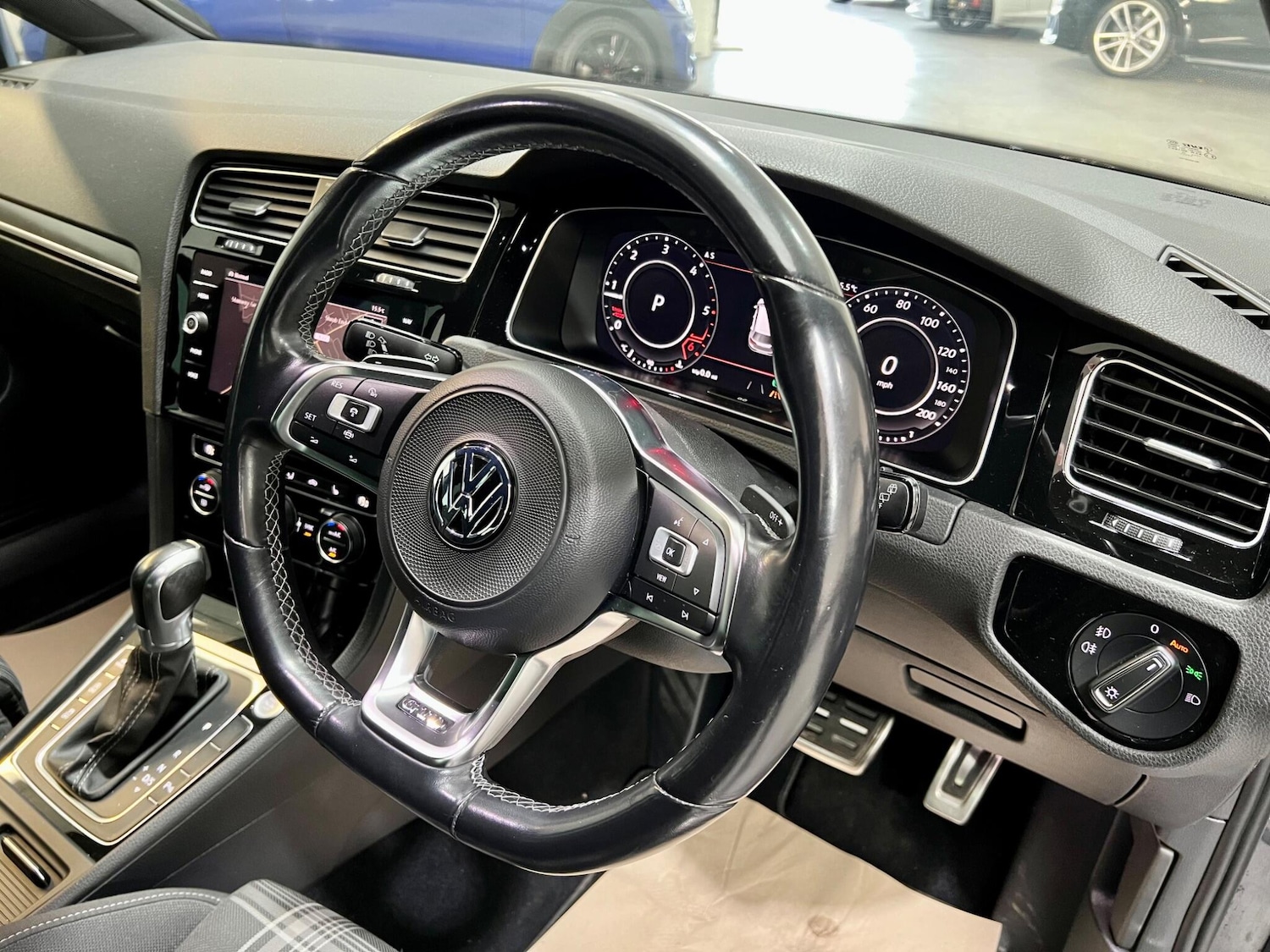 Used Volkswagen Golf 2019 for sale - 76561467: Photo 3
