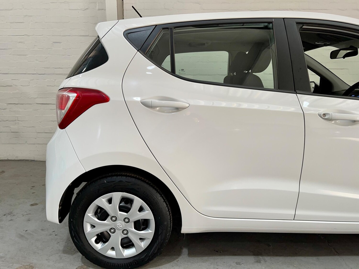 Used Hyundai i10 2015 for sale - 76667102: Photo 10