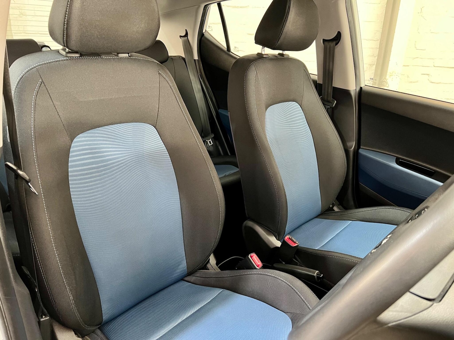 Used Hyundai i10 2015 for sale - 76667102: Photo 12