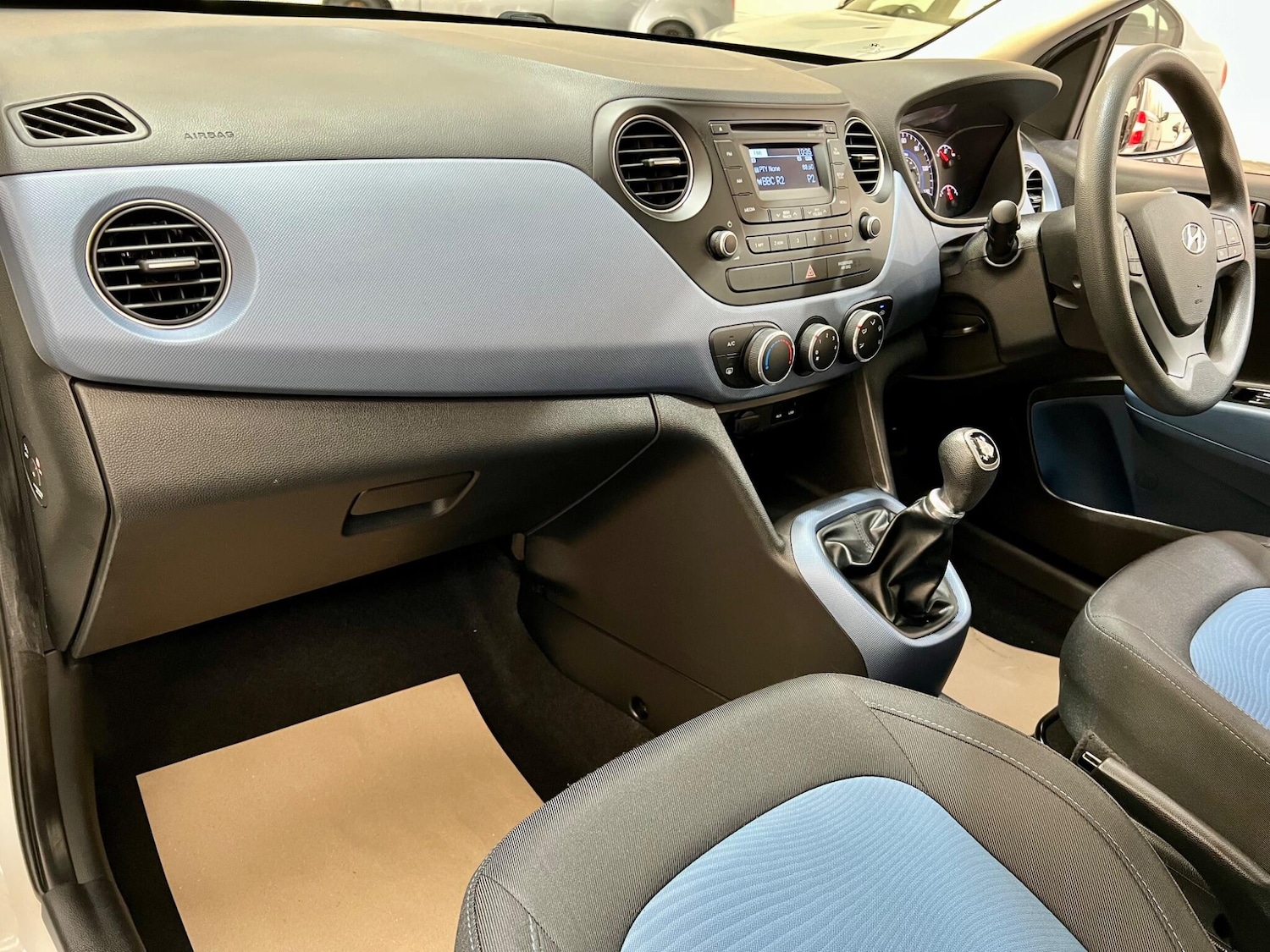 Used Hyundai i10 2015 for sale - 76667102: Photo 20