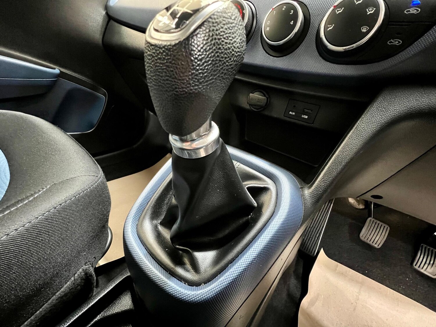 Used Hyundai i10 2015 for sale - 76667102: Photo 22