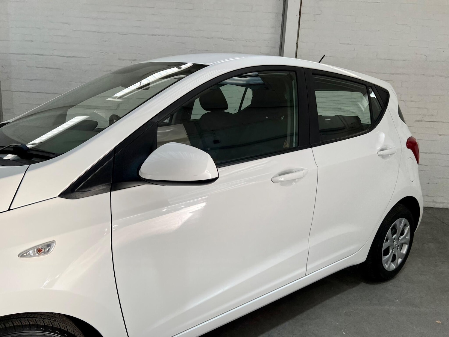 Used Hyundai i10 2015 for sale - 76667102: Photo 38