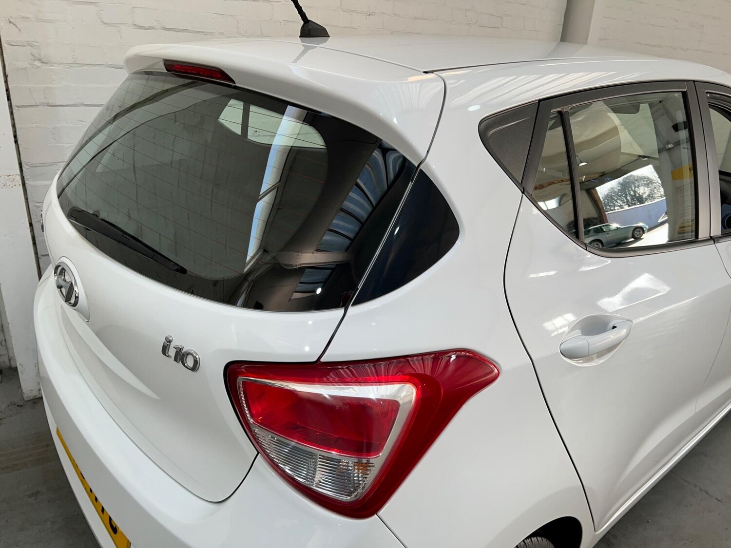 Used Hyundai i10 2015 for sale - 76667102: Photo 42