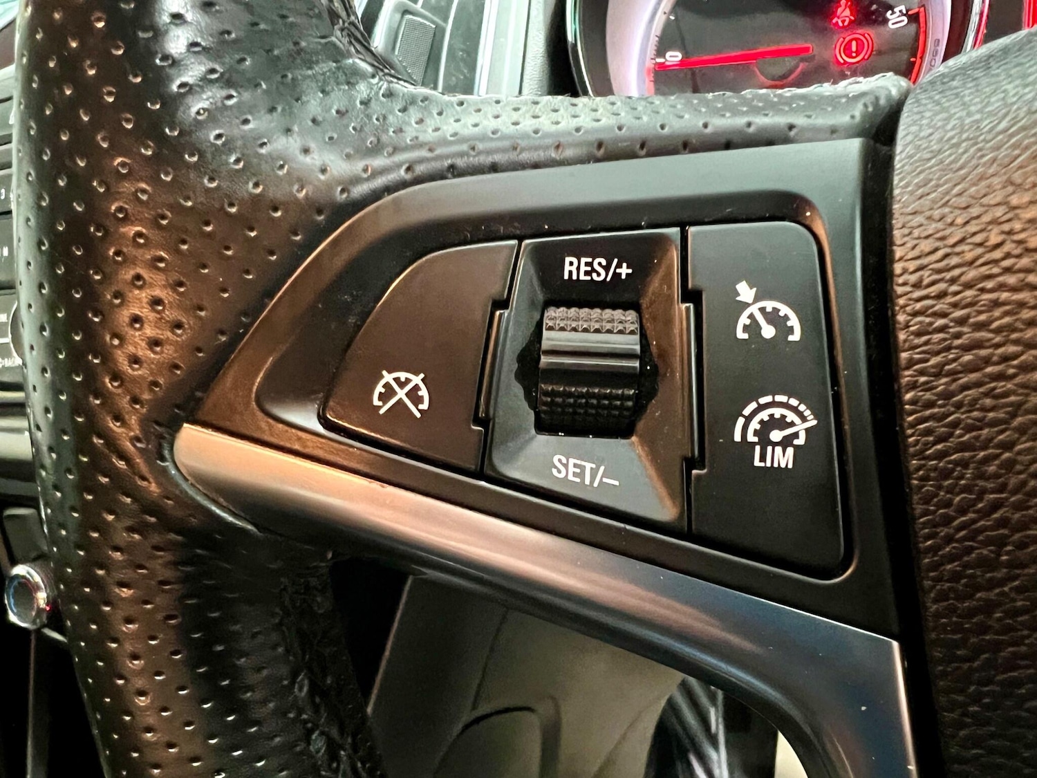 Used Vauxhall Zafira 2015 for sale - 76633112: Photo 21