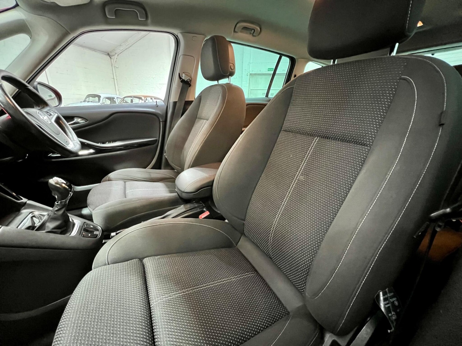 Used Vauxhall Zafira 2015 for sale - 76633112: Photo 3