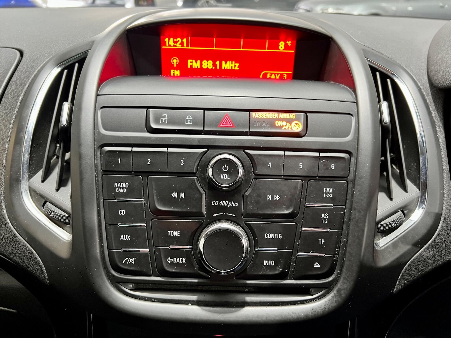 Used Vauxhall Zafira 2015 for sale - 76633112: Photo 39