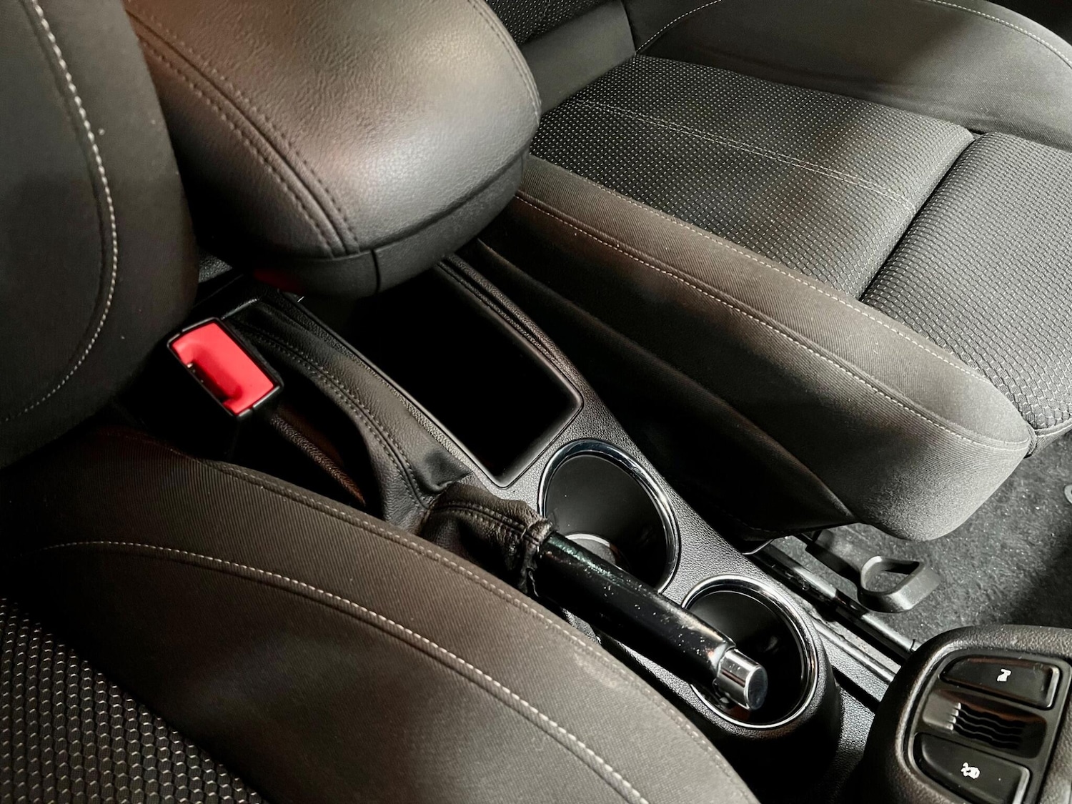 Used Vauxhall Zafira 2015 for sale - 76633112: Photo 40