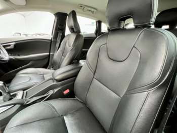 Used Volvo V40 2016 for sale - 74788132: Photo