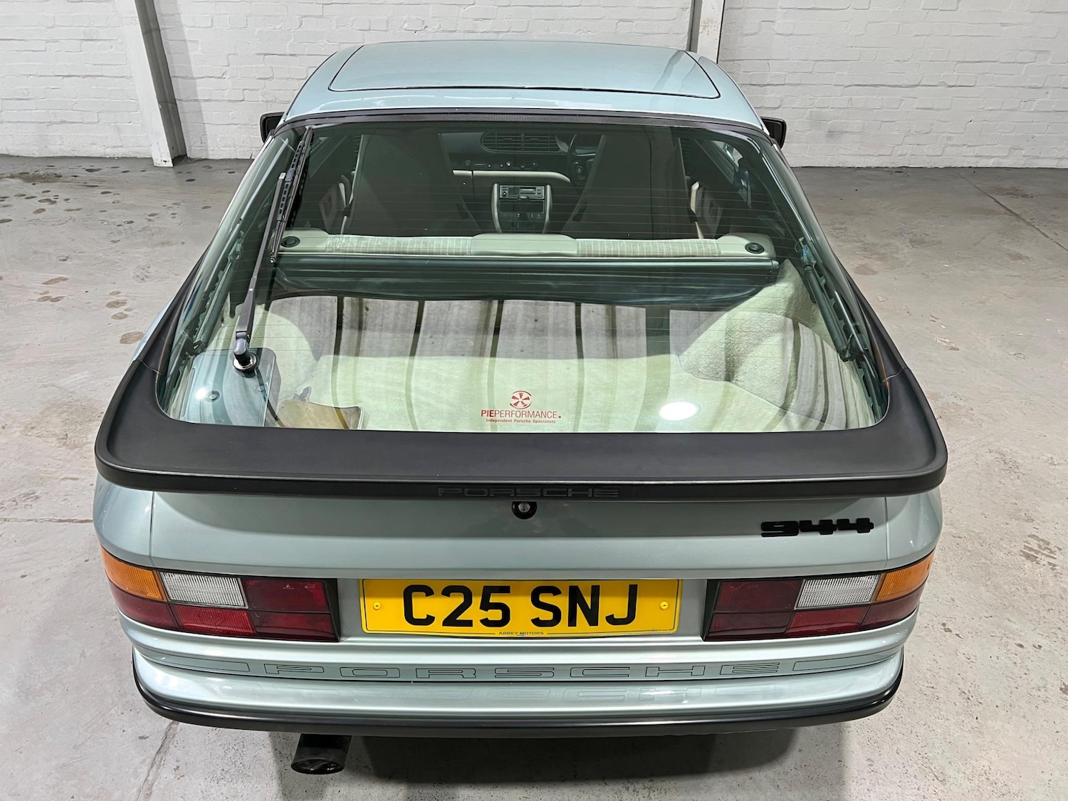 Used Porsche 944 for sale - 76990272: Photo 26