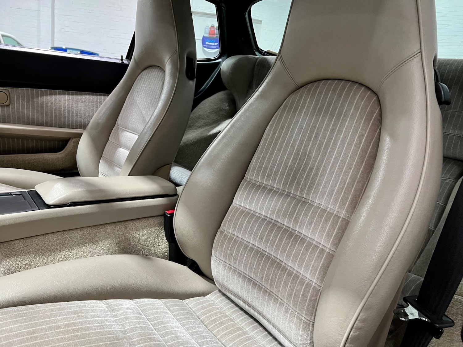 Used Porsche 944 for sale - 76990272: Photo 31