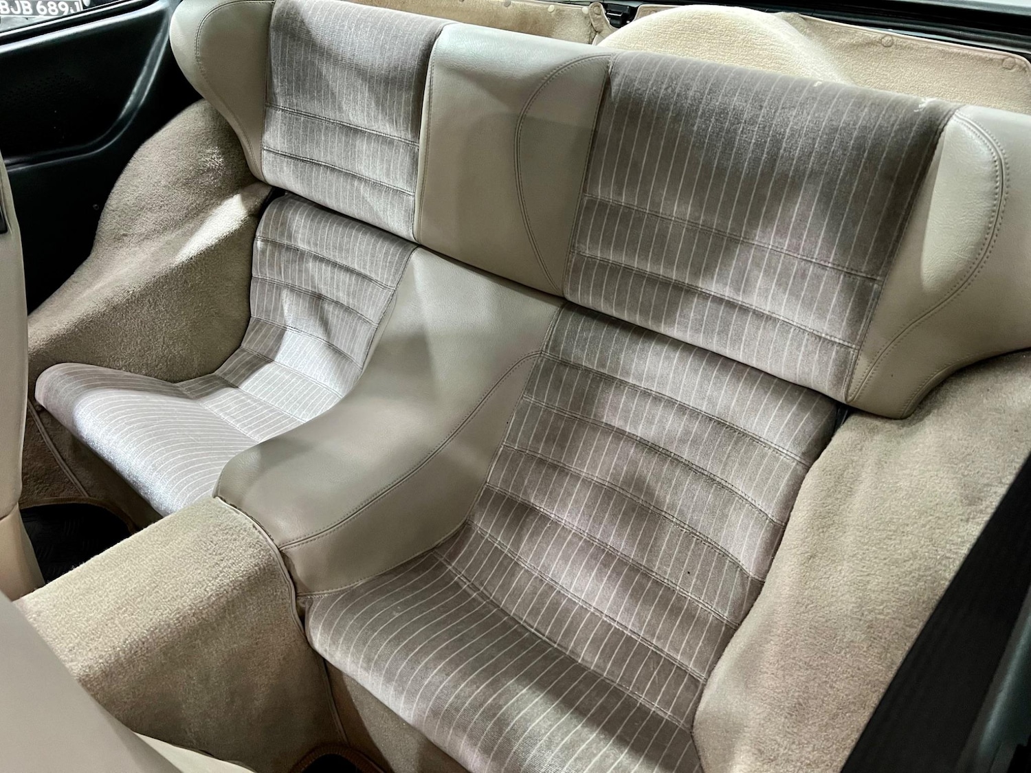 Used Porsche 944 for sale - 76990272: Photo 32