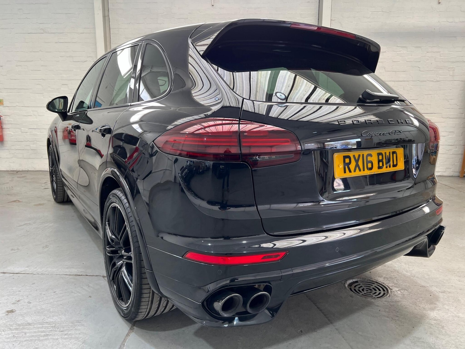 Used Porsche Cayenne 2016 for sale - 78057745: Photo 12