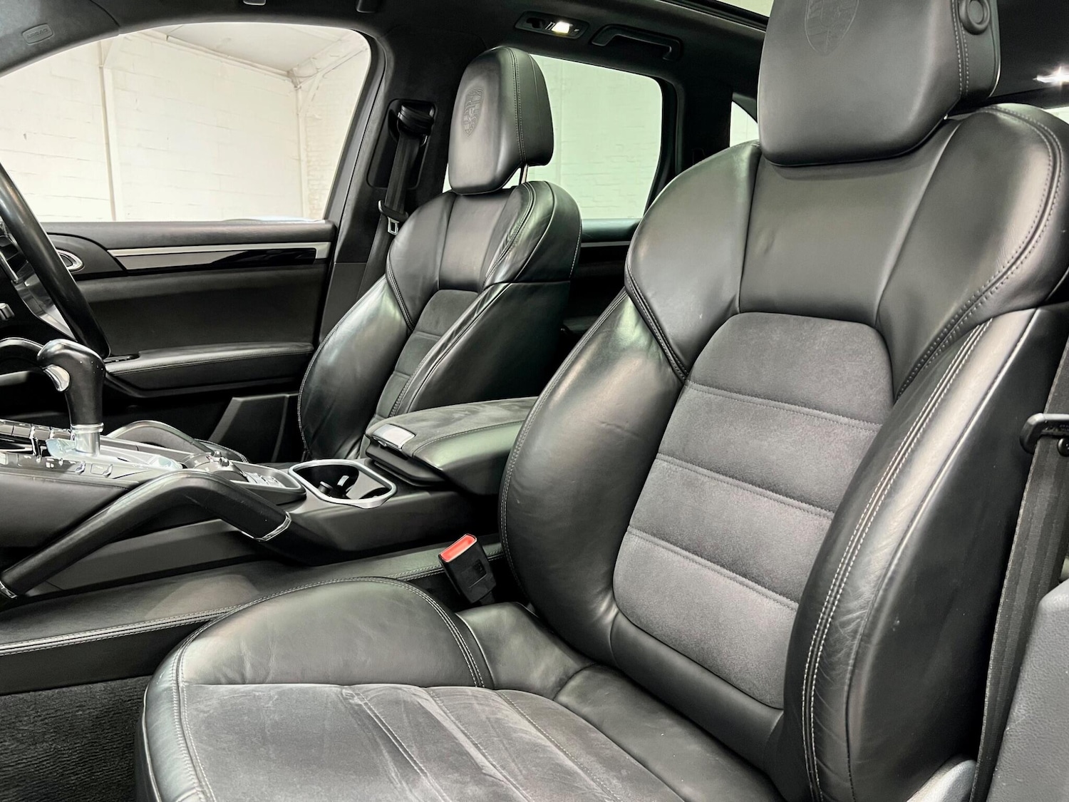 Used Porsche Cayenne 2016 for sale - 78057745: Photo 3