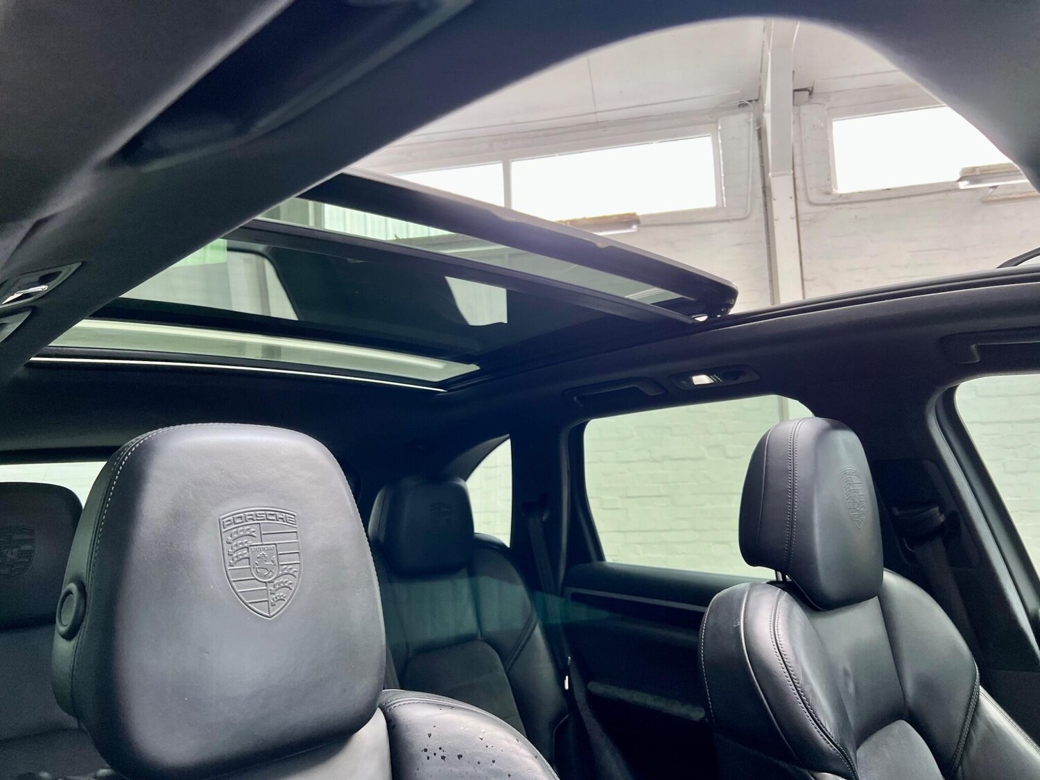 Used Porsche Cayenne 2016 for sale - 78057745: Photo 32