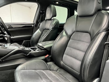 Used Porsche Cayenne 2016 for sale - 78057745: Photo