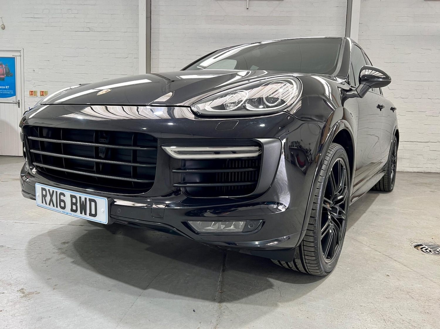 Used Porsche Cayenne 2016 for sale - 78057745: Photo 6