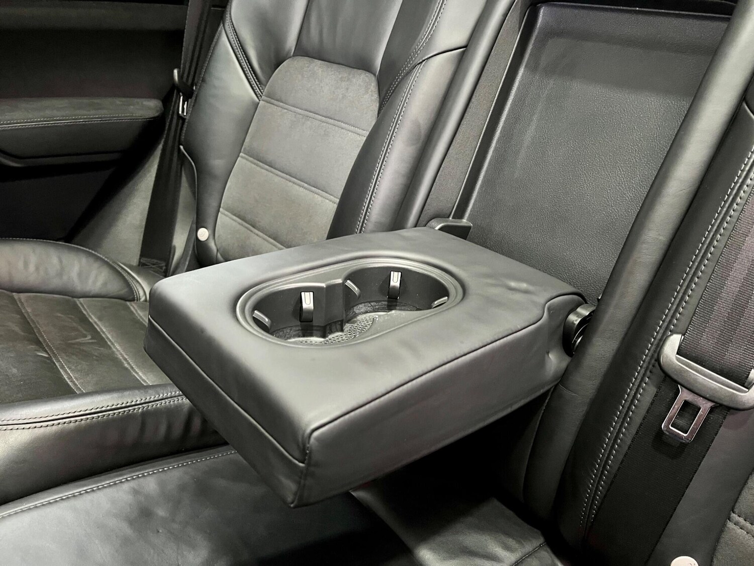 Used Porsche Cayenne 2016 for sale - 78057745: Photo 62