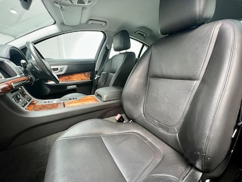 Used Jaguar XF 2014 for sale - 78214549: Photo