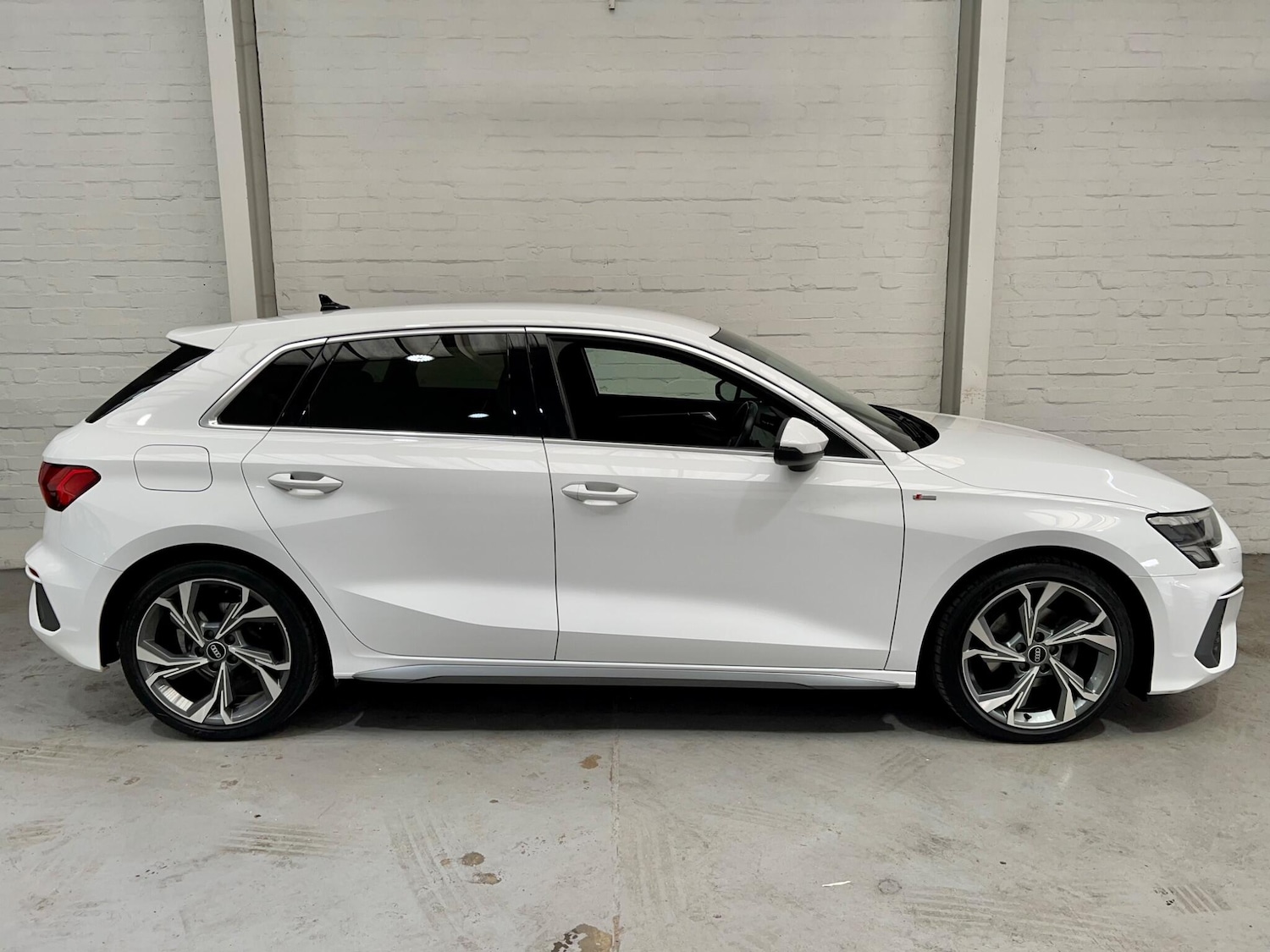 Used Audi A3 2022 for sale - 76042160: Photo 2