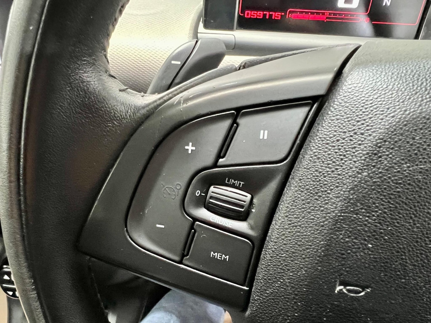 Used Citroen C4 Cactus 2016 for sale - 76766017: Photo 17