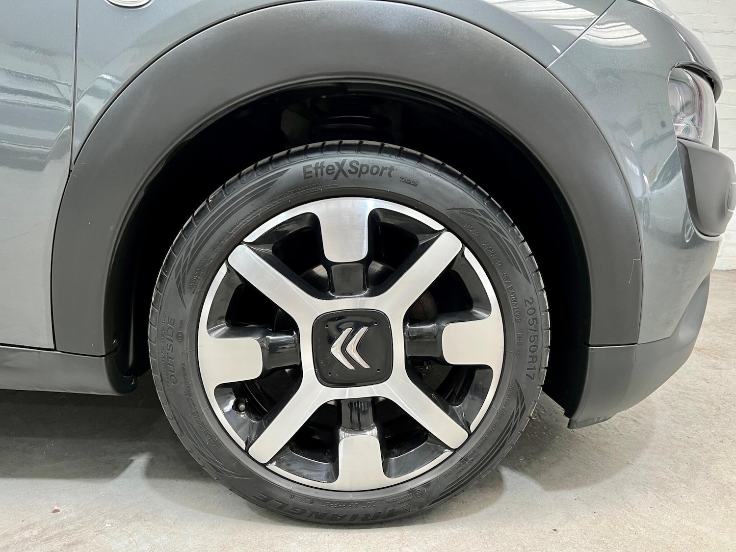 Used Citroen C4 Cactus 2016 for sale - 76766017: Photo 45